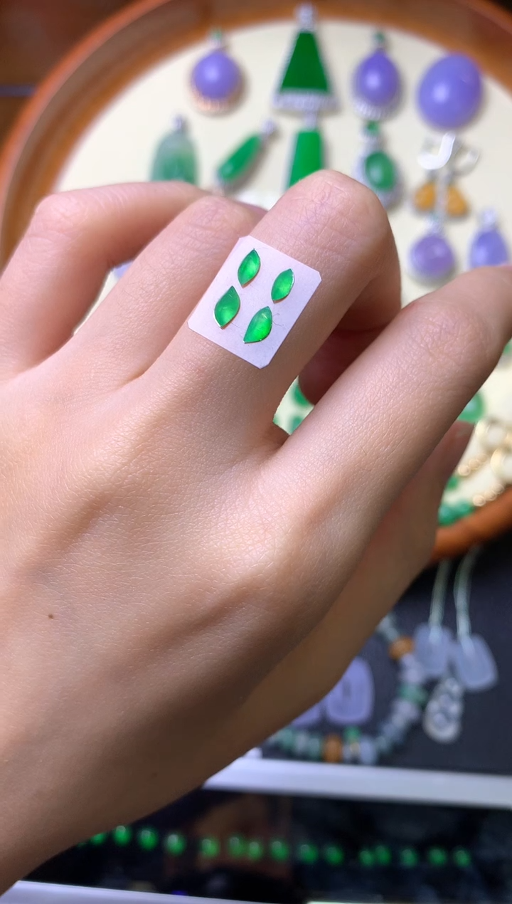 【闪购商品】定制翡翠未镶嵌裸石（镶嵌定制）