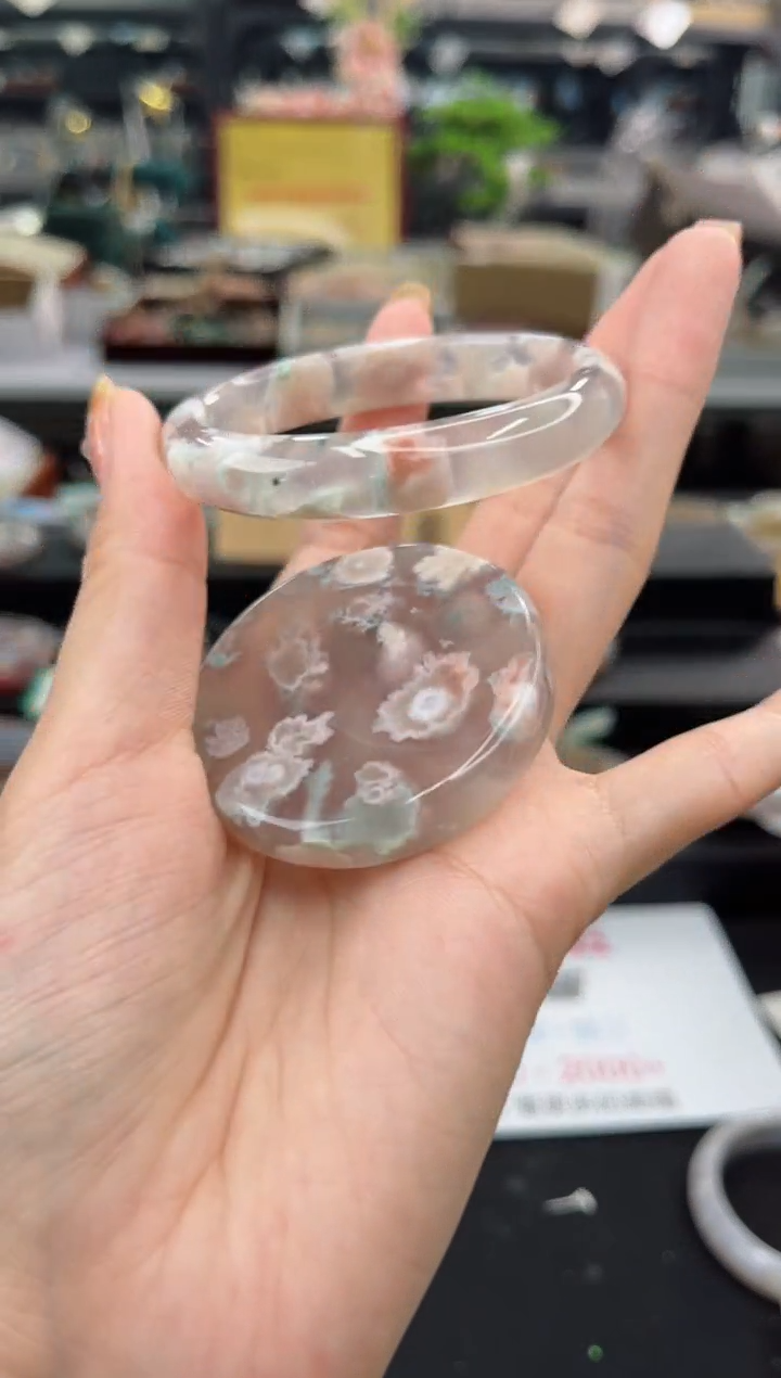 【闪购商品】石英质玉手镯未镶嵌52圈口（赠品镯心）2S9111