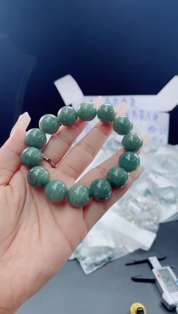 未镶嵌定制翡翠珠串