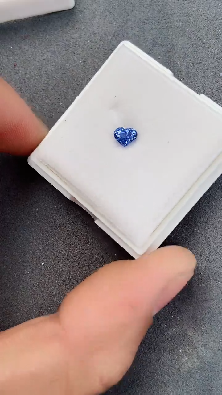 【闪购商品】蓝宝石裸石未镶嵌0.71