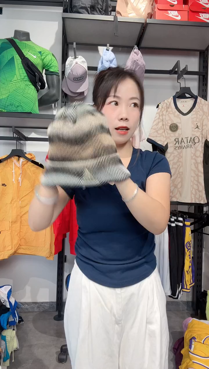 1430   编码 瑕疵款直播间过款为准 尺码帽子ACG