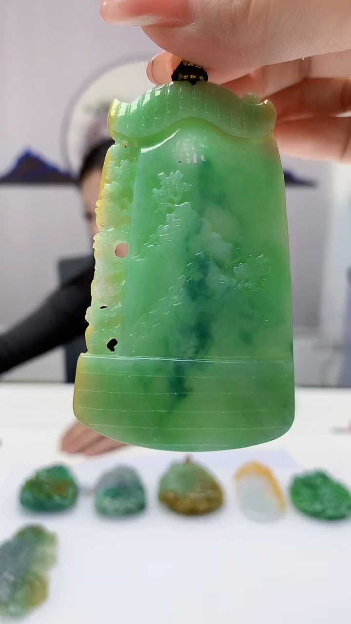 【闪购商品】定制翡翠未镶嵌4852DD-毛货挂件165