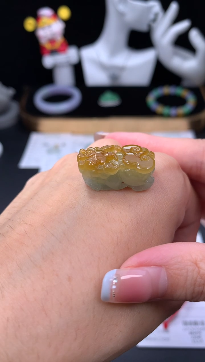 未镶嵌定制翡翠48小时鉴赏期 退货不扣服务费