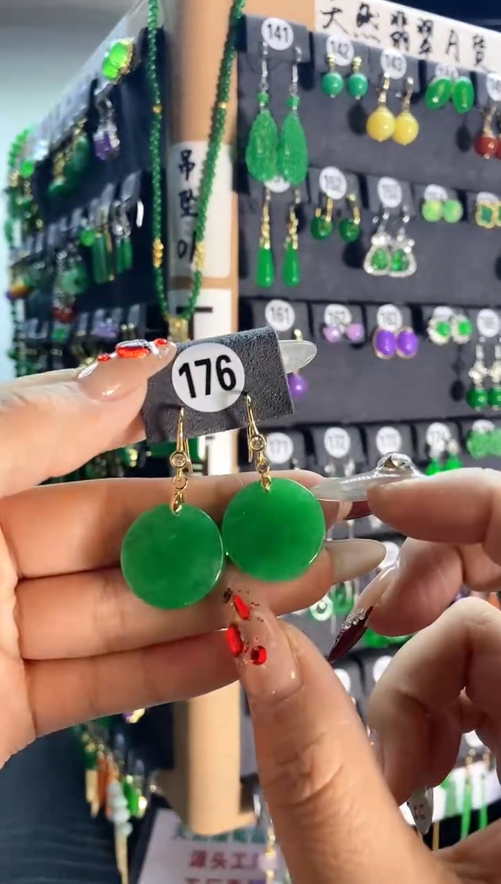 【闪购商品】翡翠耳饰银S925镶嵌176...