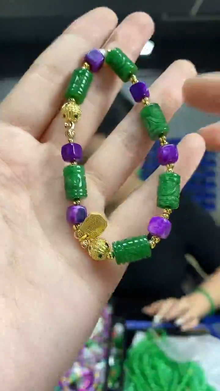 苏纪石（舒俱来）未镶嵌手链多样性发其一颜色微差