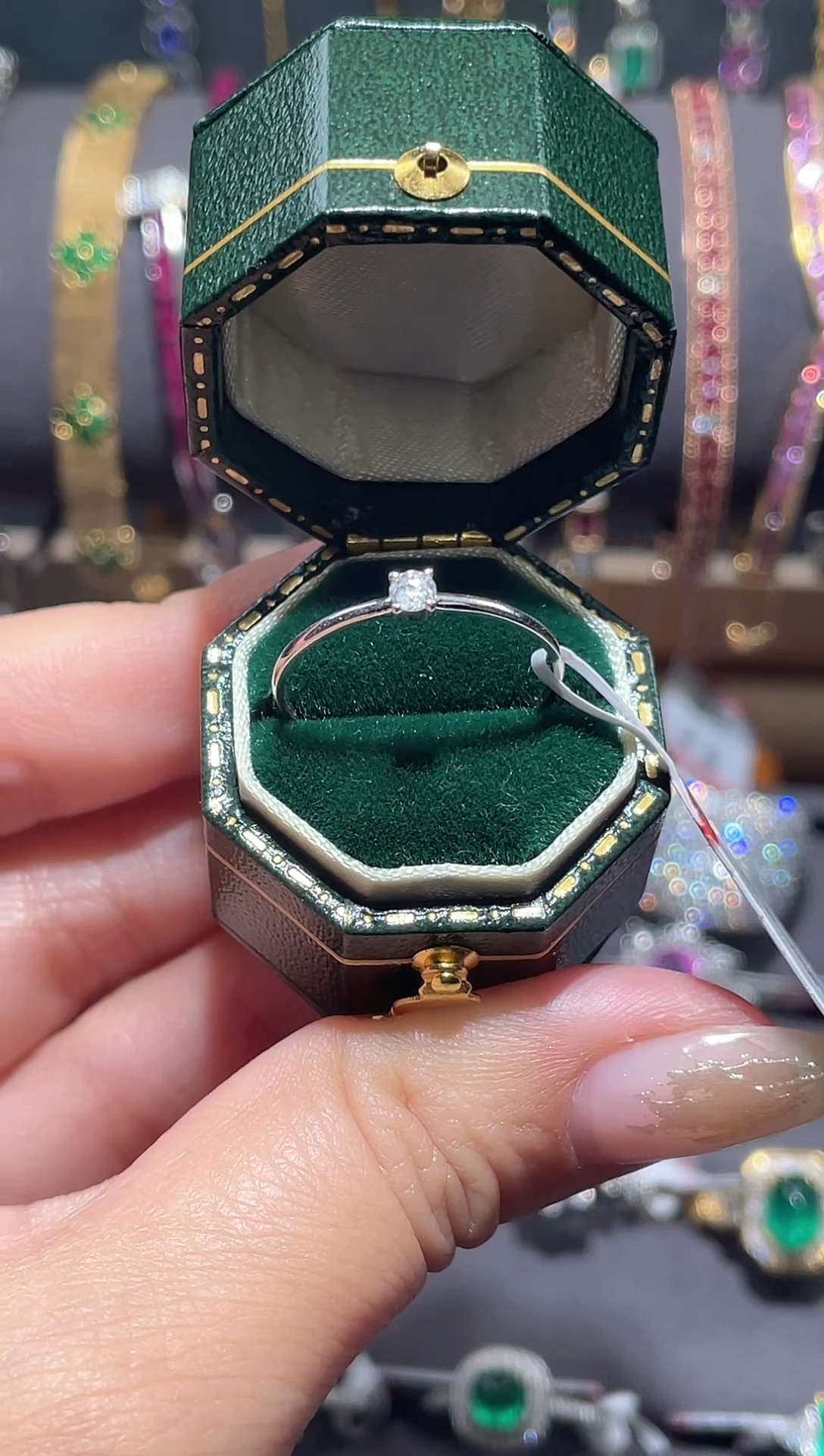 【闪购商品】钻石戒指/指环18K金镶嵌18K金镶嵌钻石戒指
