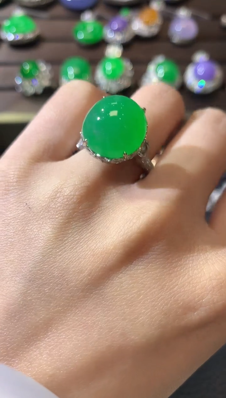 【闪购商品】翡翠戒指18K金镶嵌w1翡翠