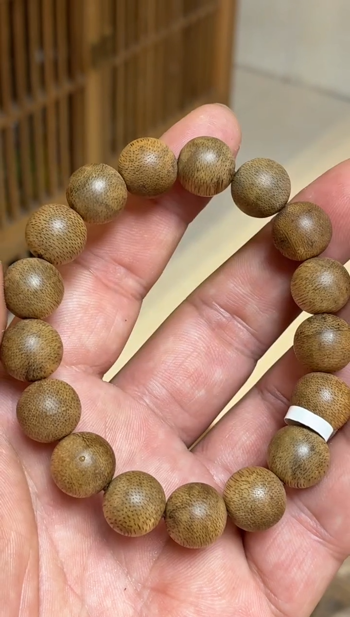 沉香手串 达拉干圆珠单圈1.3多样性发其一