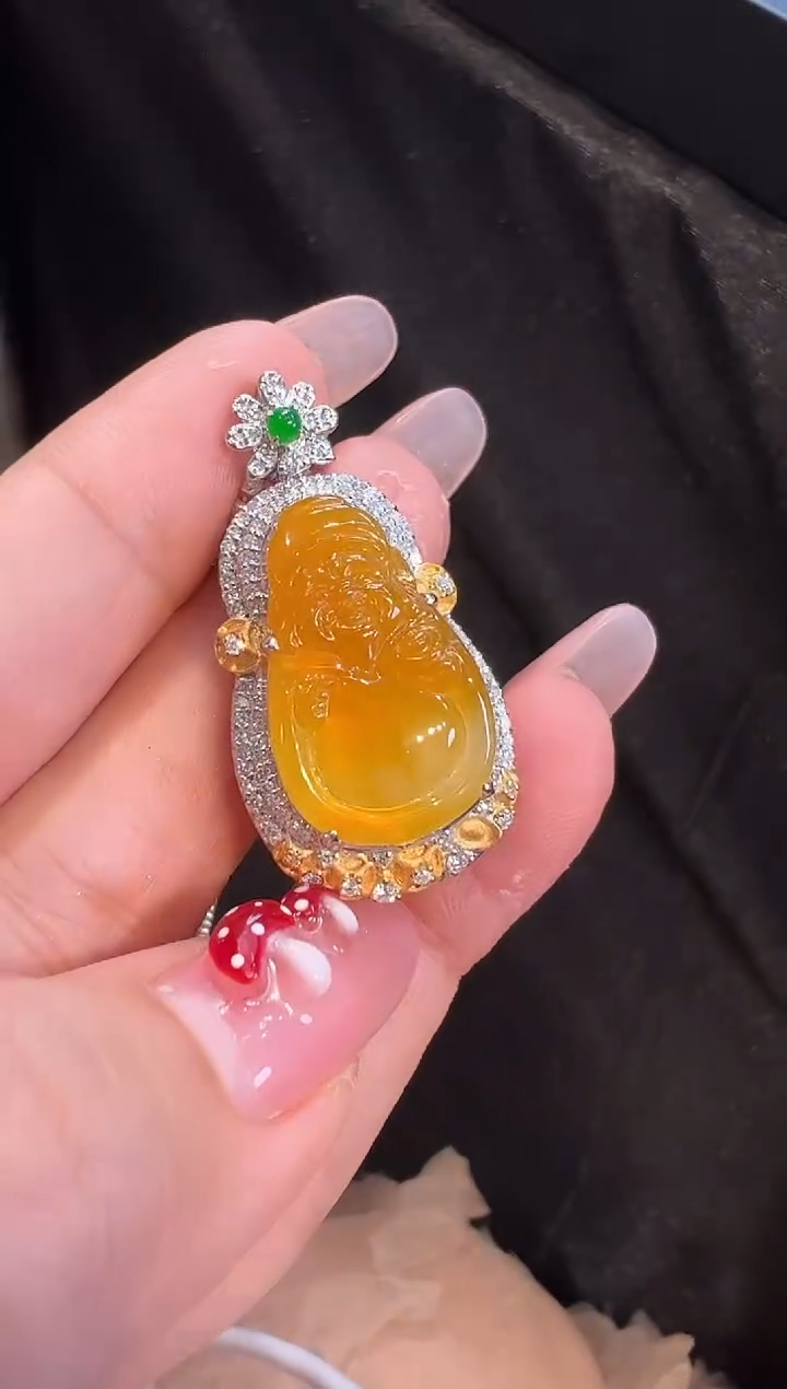 【闪购商品】翡翠颈饰18K金镶嵌吊坠