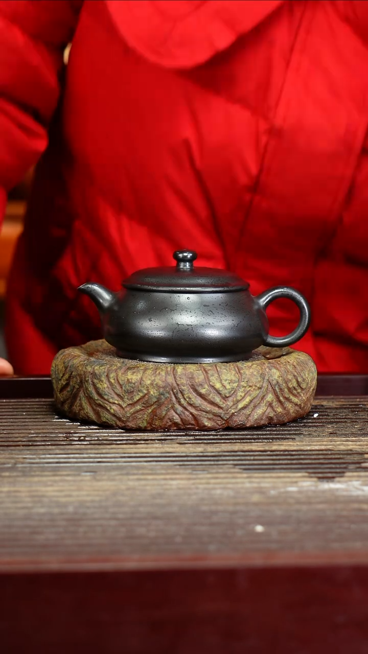 宜兴原矿紫砂壶茶壶宜兴原矿紫砂壶茶壶150C