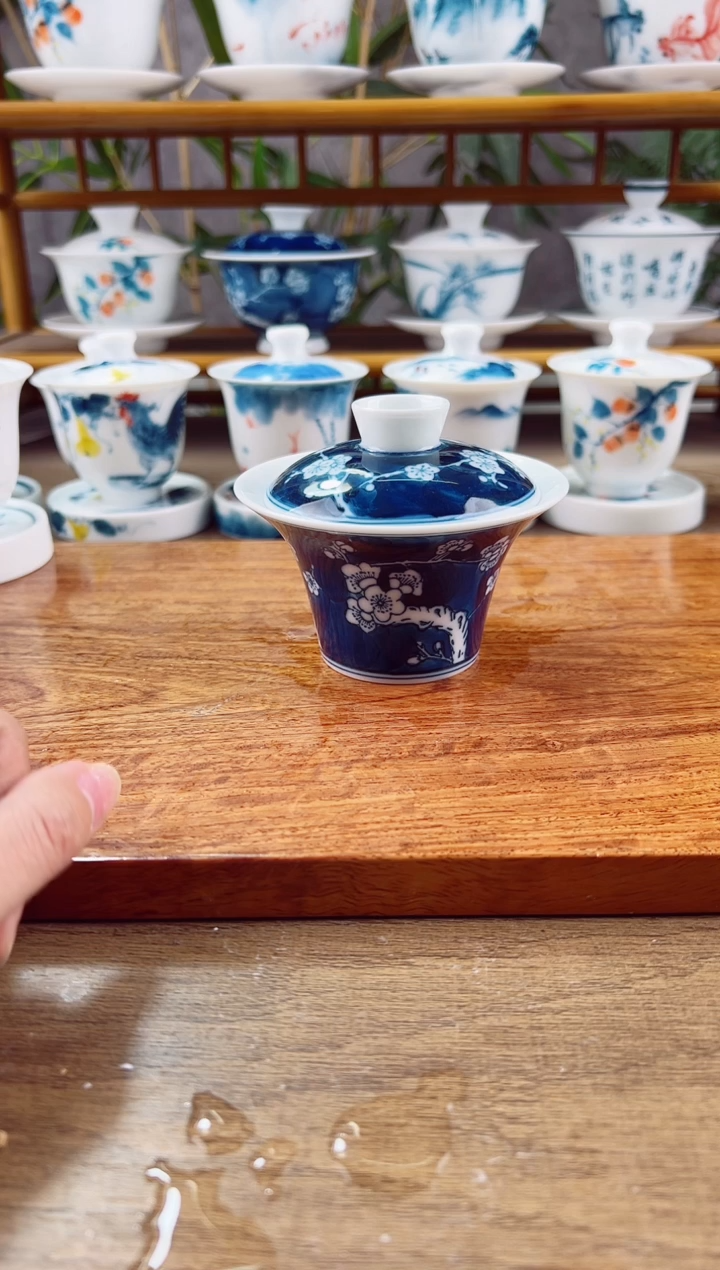 【闪购商品】微瑕冰梅马蹄盖碗