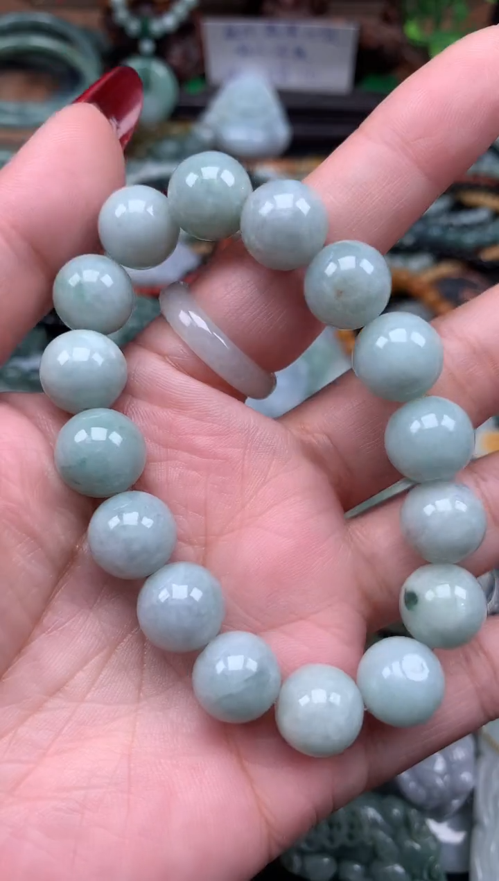 颈饰未镶嵌翡翠1