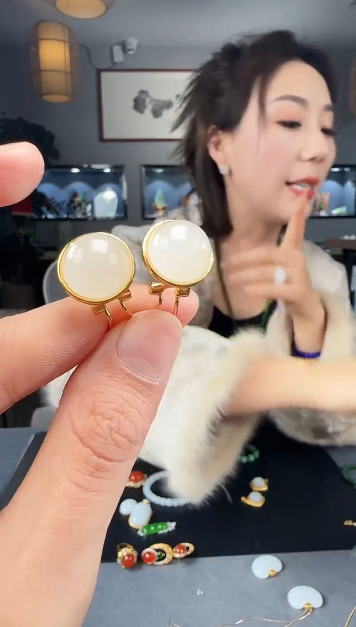 【闪购商品】和田玉耳钉银S925镶嵌1