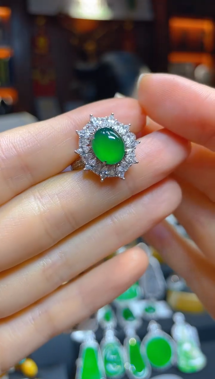 【闪购商品】翡翠戒指银S925镶嵌119781天然A货翡翠蛋面戒指