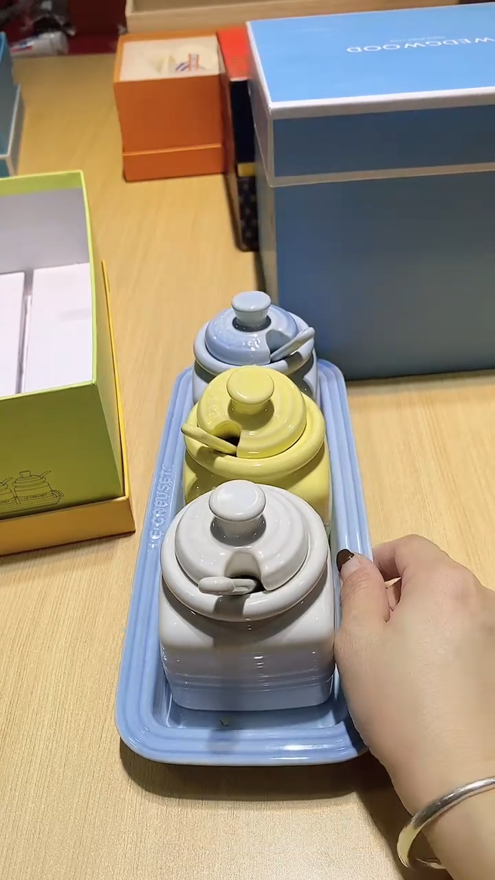 【闪购商品】瓷片锅碗瓢盆一件不剩