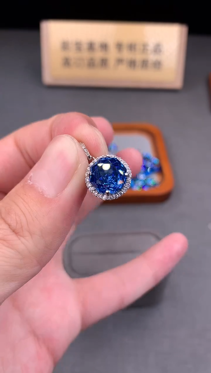 颈饰银S925镶嵌托帕石2222