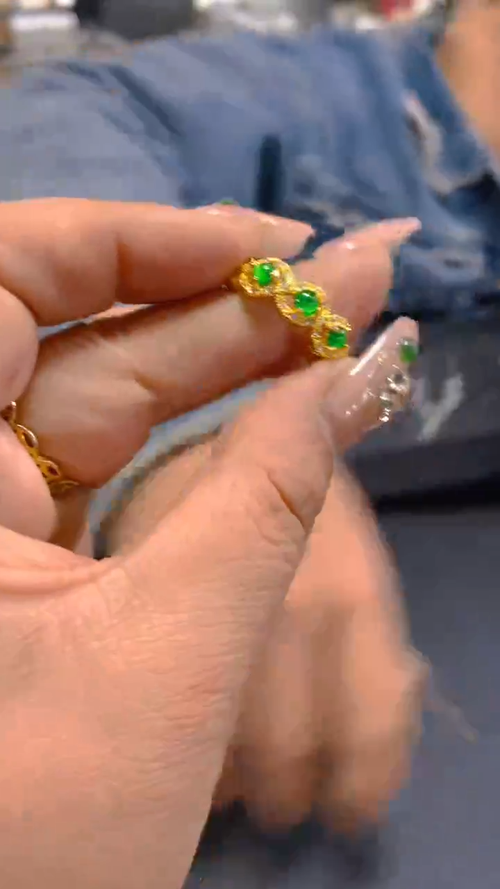 【闪购商品】翡翠吊坠(赠链)未镶嵌0229492274多样性发一