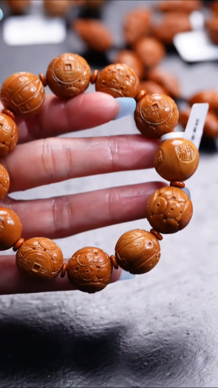 【闪购商品】橄榄核吊坠橄榄核