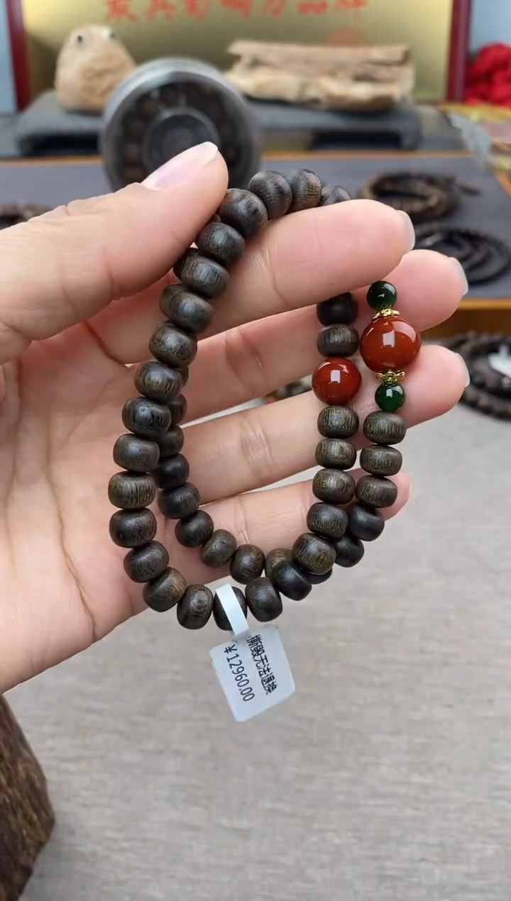 【闪购商品】沉香手串富森红土6*8玉化沉水＋配饰 双圈设计