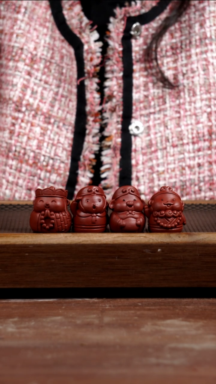 茶壶紫砂茶宠师徒四人