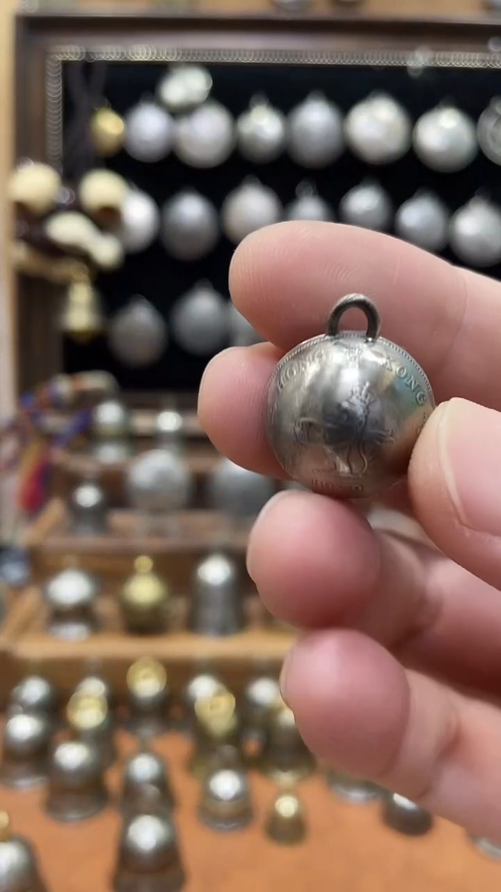 香港小一元圆铃铛