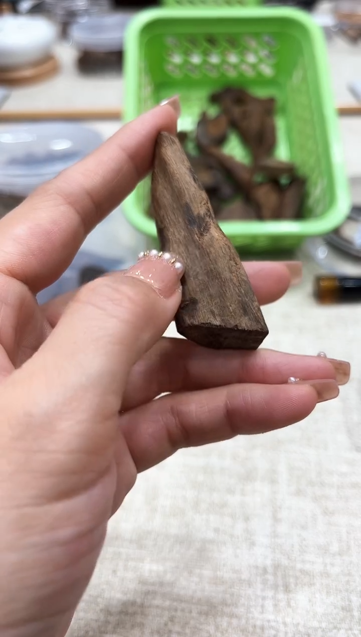 【闪购商品】木芽3号沉水老货材料一块556#