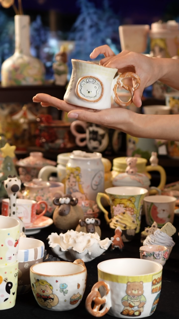 摆件陶景德镇釉下彩手绘设计师款陶瓷