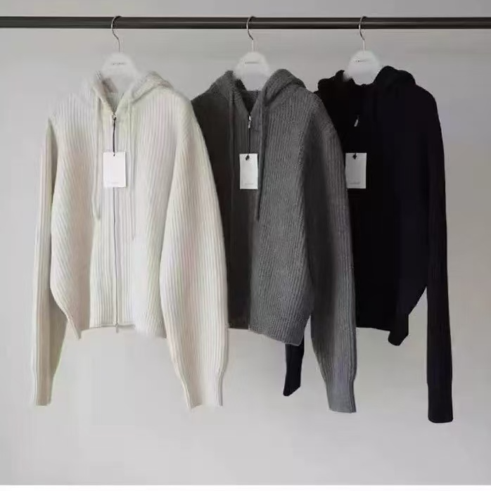 东大门AM连帽毛衣