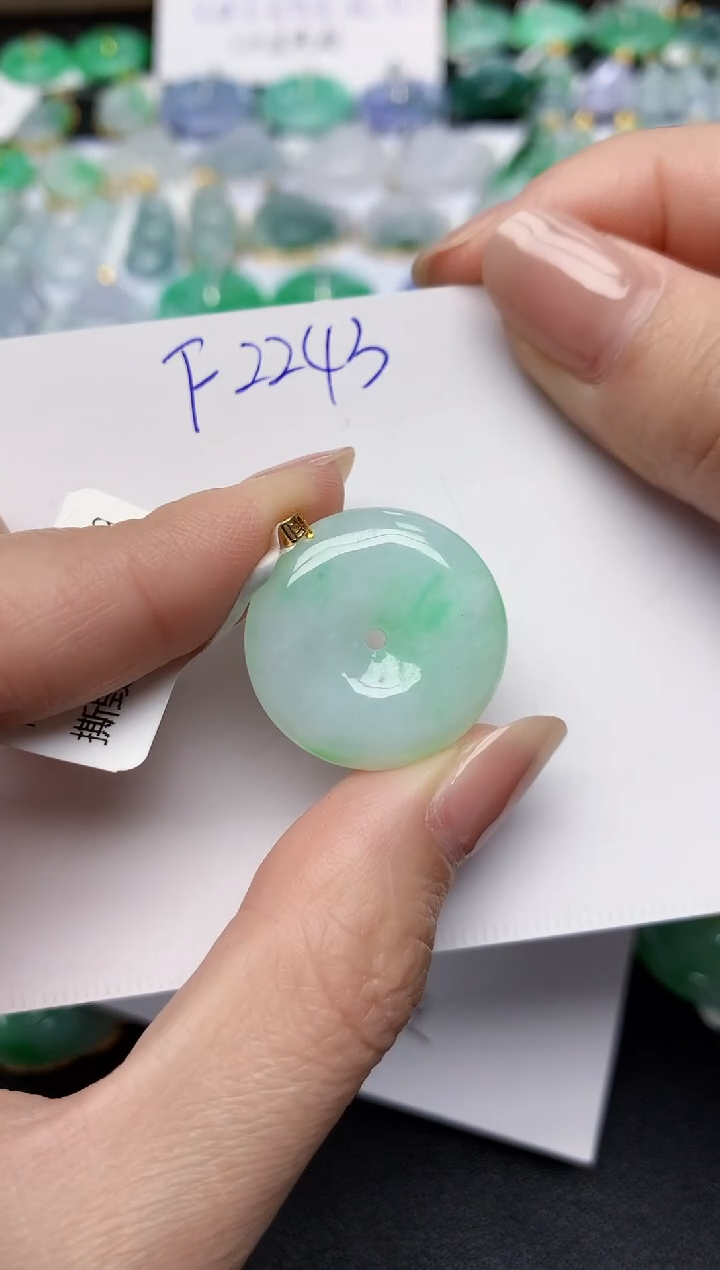 颈饰未镶嵌翡翠天然缅甸A货翡翠百元以上9元证书费自理