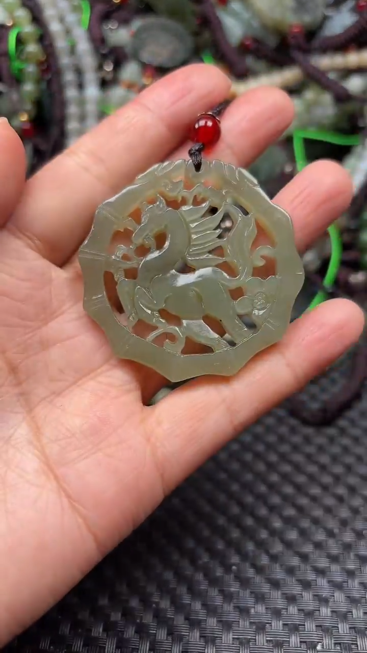 【闪购商品】和田玉颈饰未镶嵌.