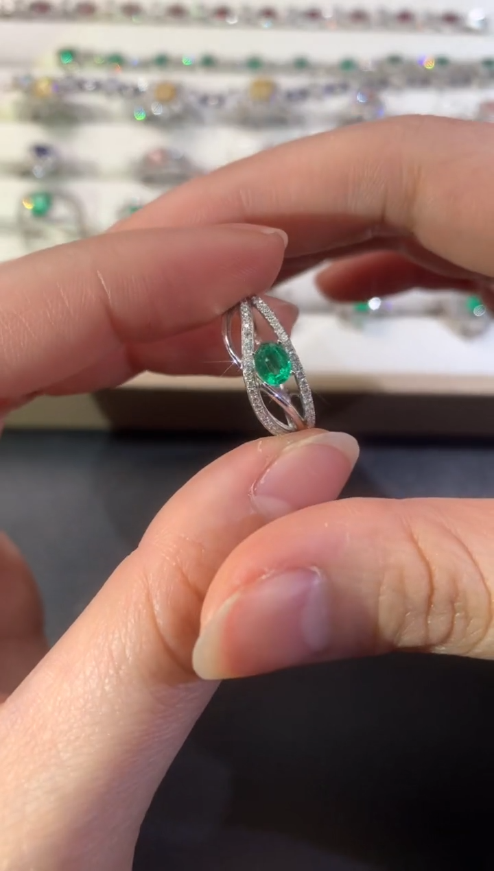 【闪购商品】祖母绿戒指18K金镶嵌R217|3350