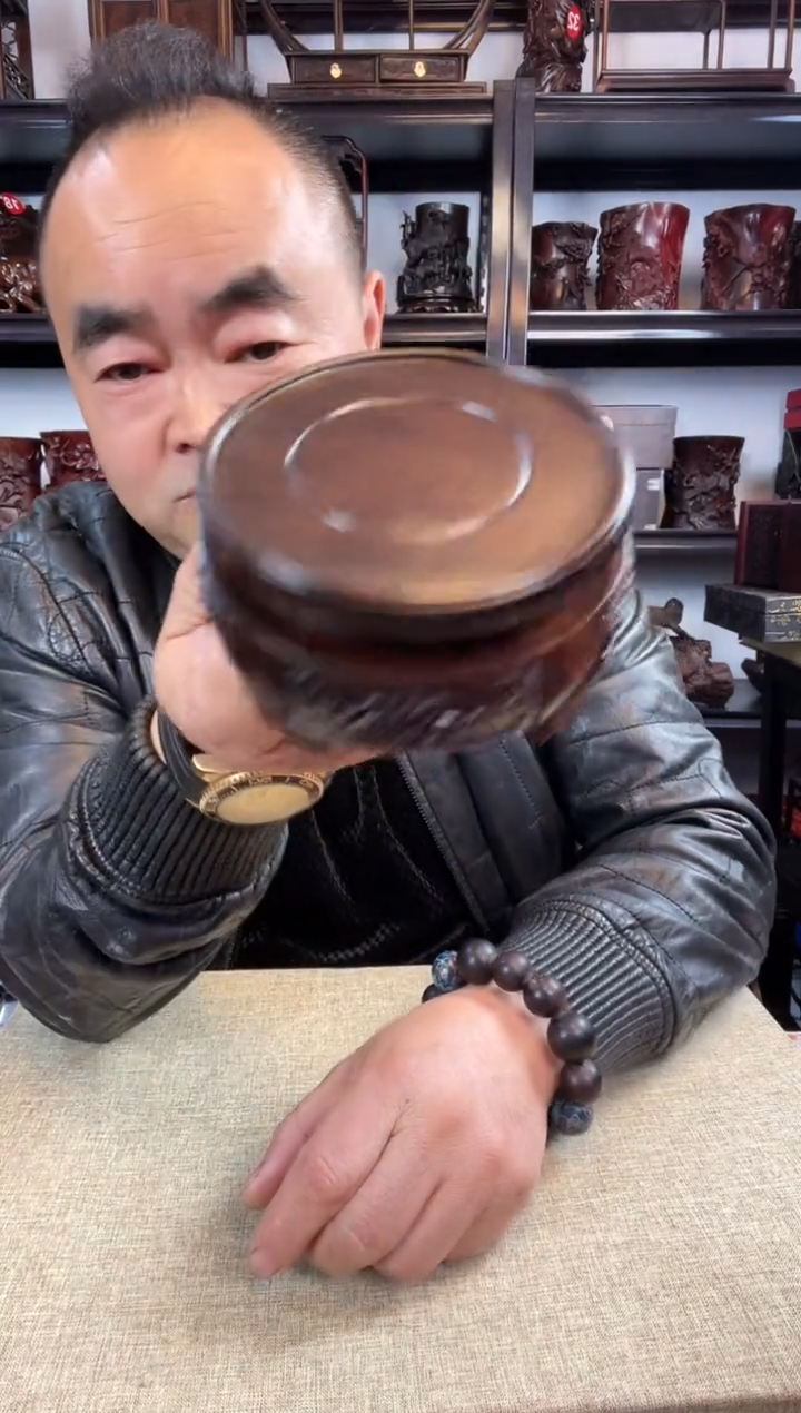 木老李红木工艺品547瑕疵