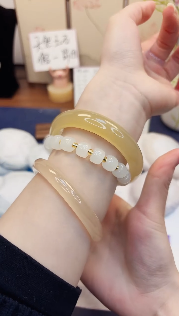 【闪购商品】石英质玉手镯未镶嵌274-财气镯-圈口62