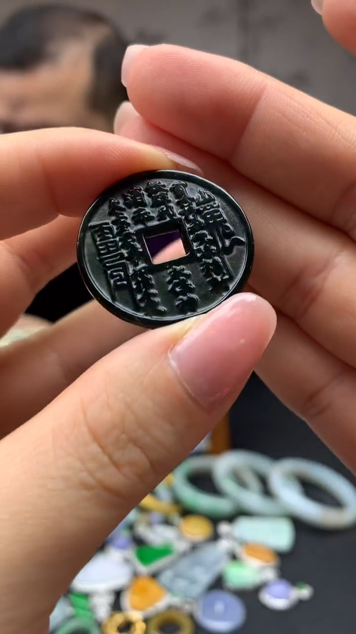 【闪购商品】翡翠颈饰未镶嵌1-天然翡翠