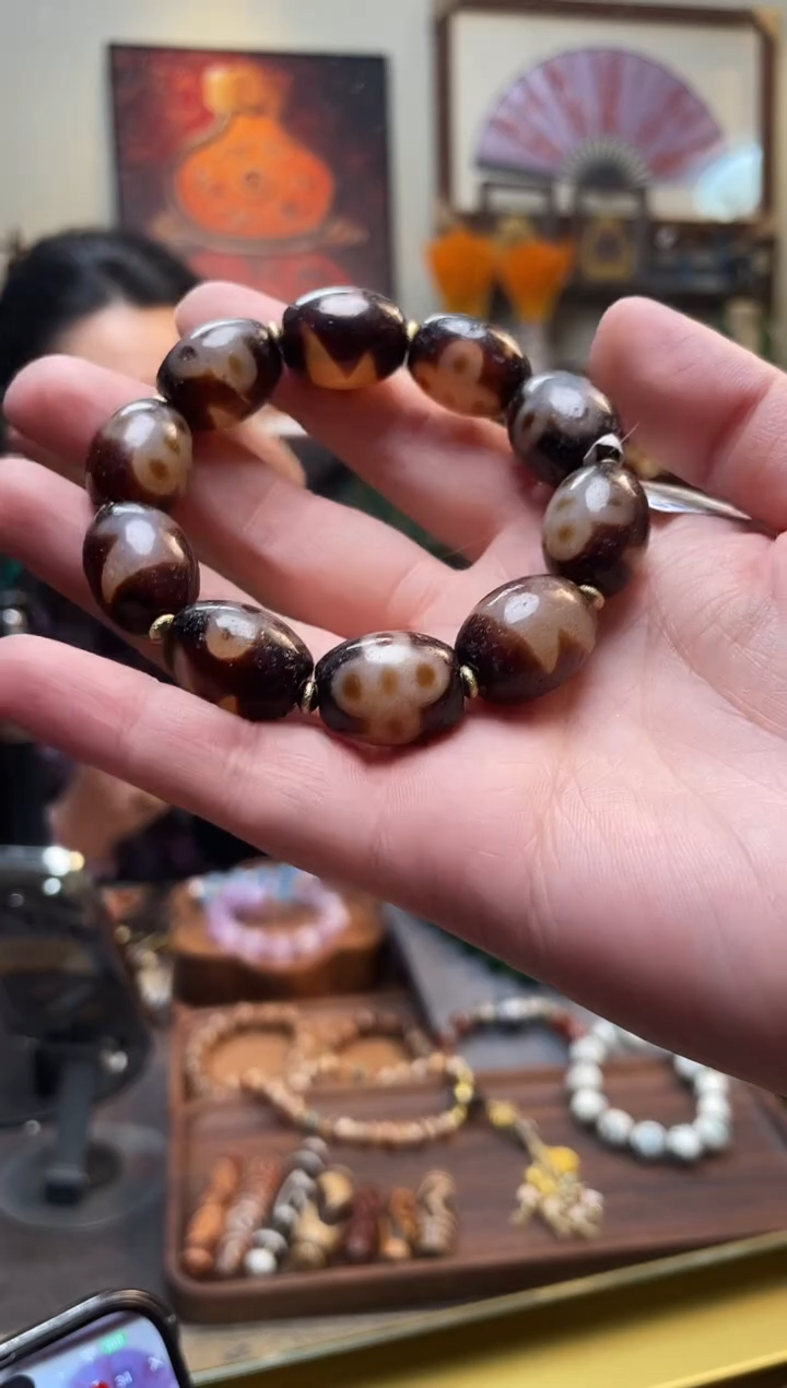 【闪购商品】椰蒂吊坠0219-51五闪手串