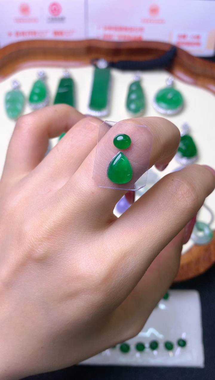 【闪购商品】定制翡翠未镶嵌裸石（镶嵌定制）