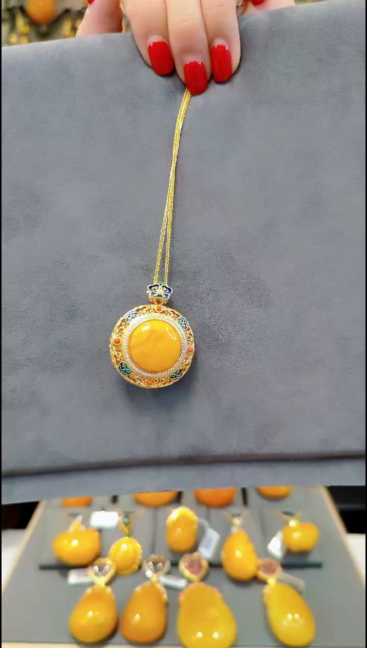 【闪购商品】蜜蜡吊坠(赠链)银S925镀金镶嵌H350蜜蜡吊坠