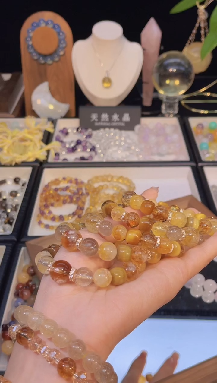未镶嵌手串水晶三****?金发晶