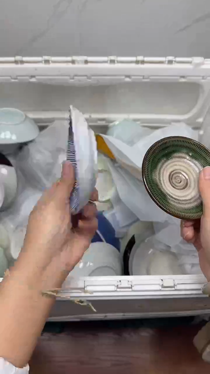 【闪购商品】023回流瓷器，默认微瑕18.8包邮1