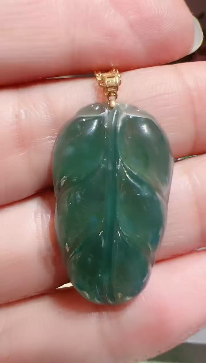 【闪购商品】翡翠颈饰未镶嵌202512327