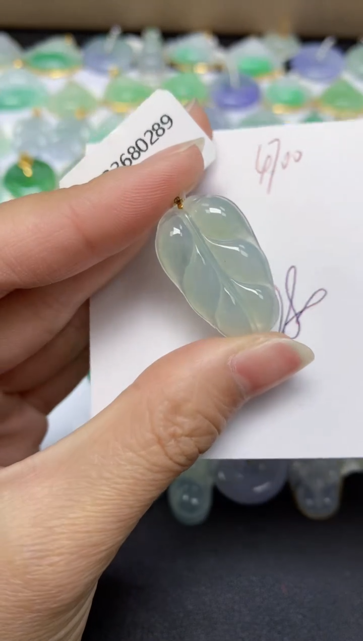 【闪购商品】翡翠18K金镶嵌颈饰 天然翡翠A货