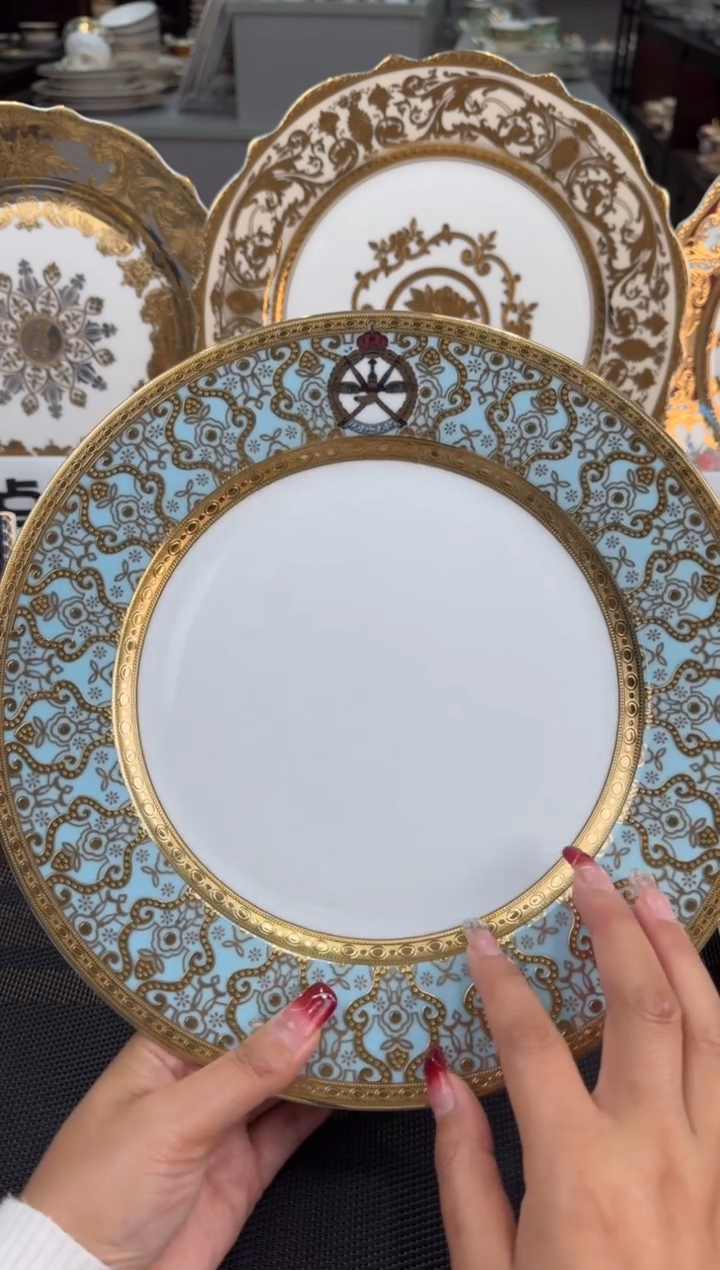 【闪购商品】瓷片10.5英寸平盘 1个 只有一个