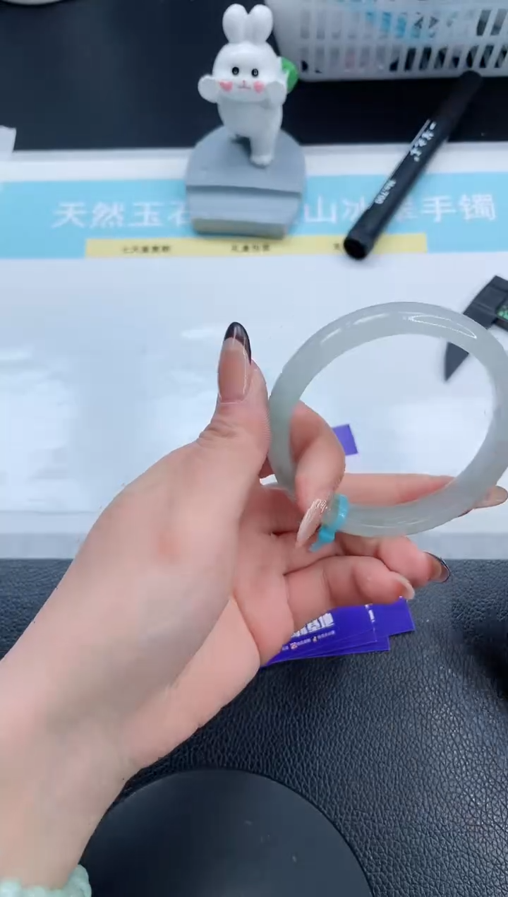 【闪购商品】石英质玉手镯未镶嵌13S330-59