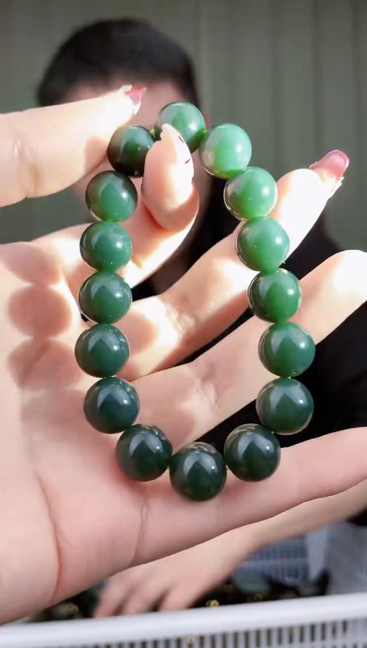 【闪购商品】和田玉挂件未镶嵌拍一发一，多样性发货！