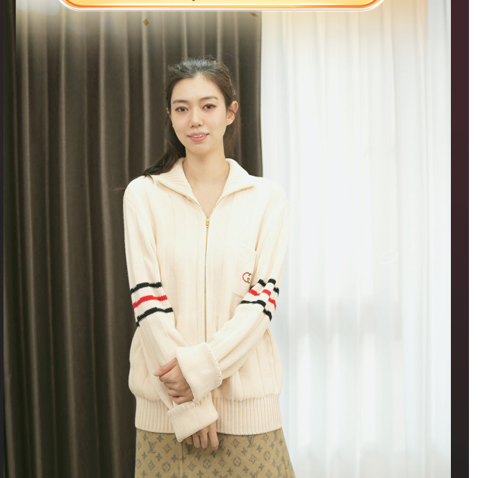 95新 GUCCI/古驰 双g徽标v领开衫/250818VHHEZ02