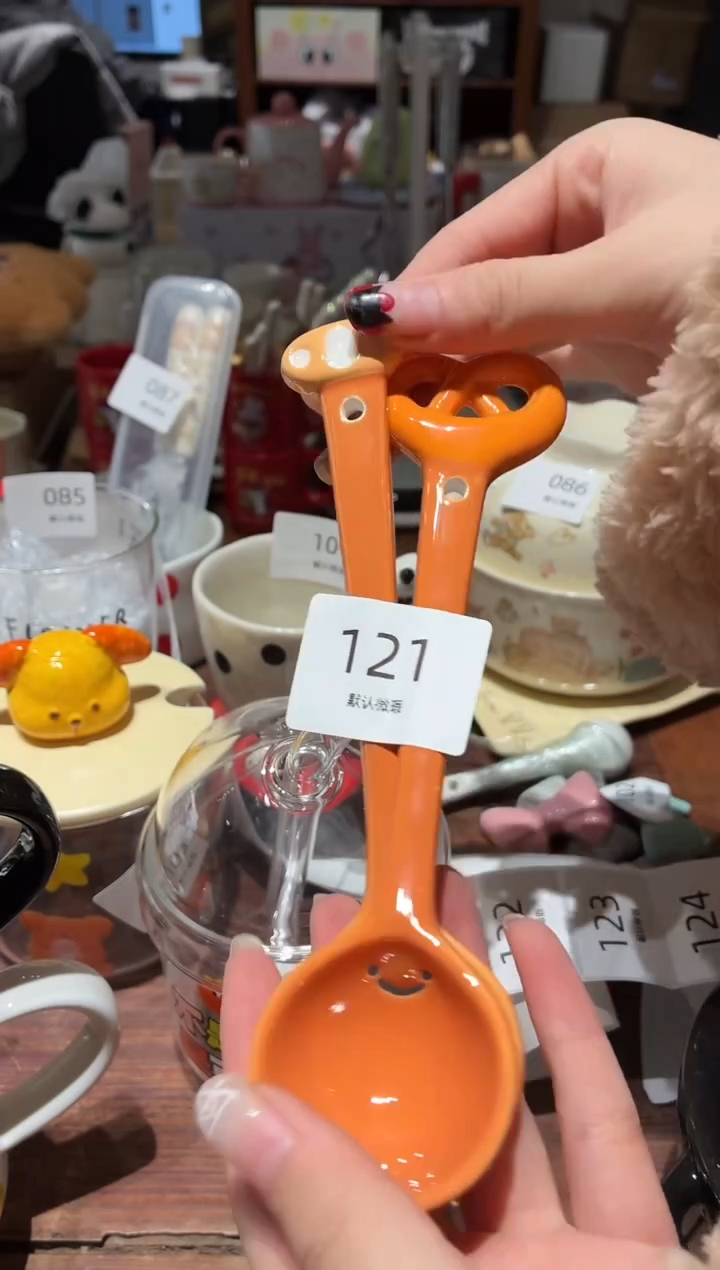 瓷121碱水结+面包长勺