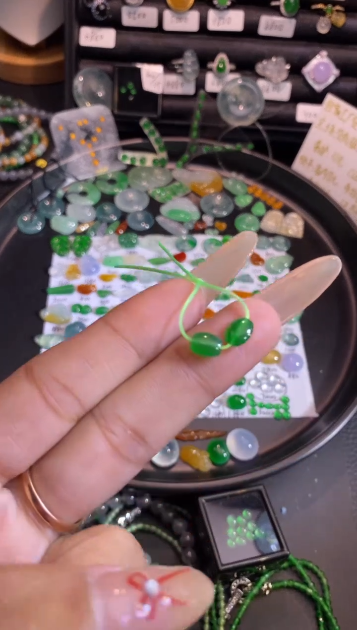 【闪购商品】翡翠挂件未镶嵌珠子