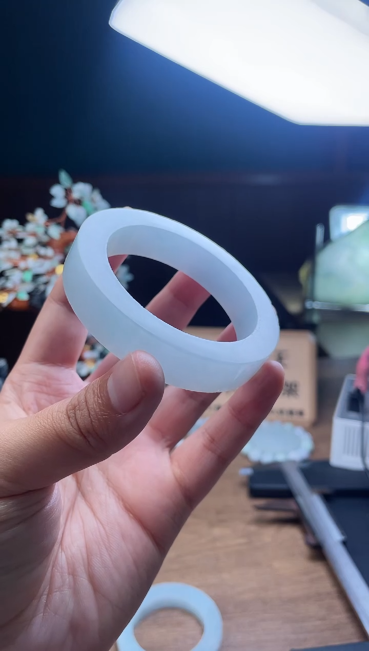 【闪购商品】定制翡翠手镯未镶嵌定制