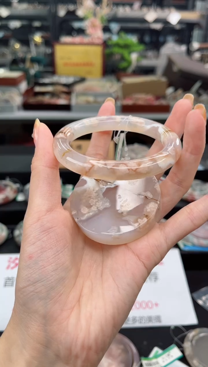 【闪购商品】石英质玉手镯未镶嵌58圈口（赠品镯心）3507803