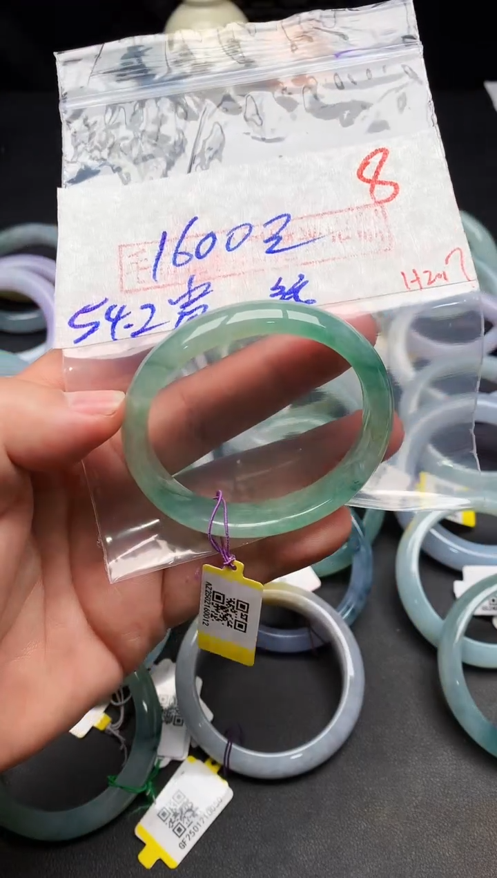 【闪购商品】定制翡翠未镶嵌毛货需精细抛光+多样性发货拍一发一